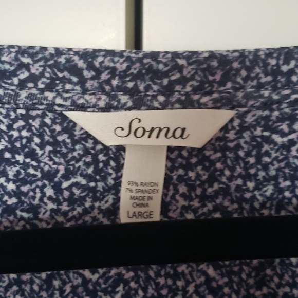 Soma Ruffled Tee - Picture 4 of 6